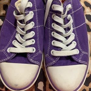 Used Levi sneakers purple size 6 1/2